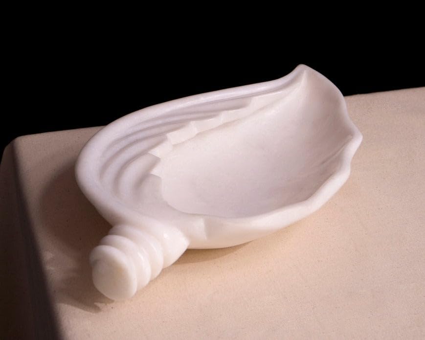 White Marble Leaf Urli