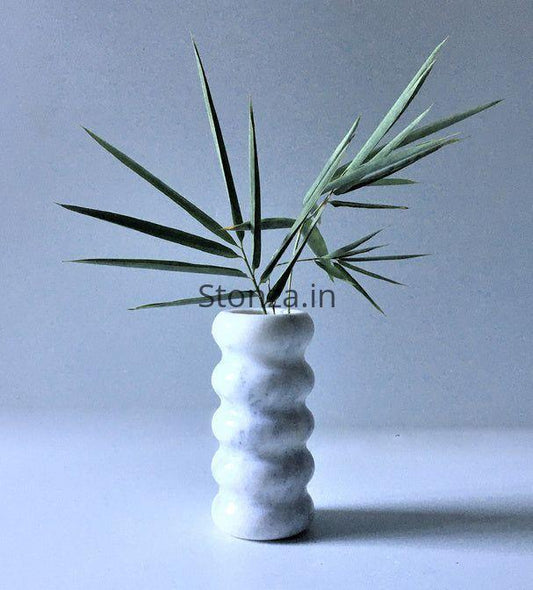 Waveform Marble Vase – Timeless Elegance in Stone