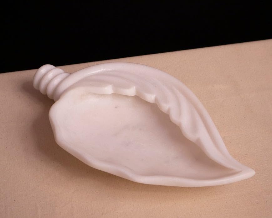 White Marble Leaf Urli