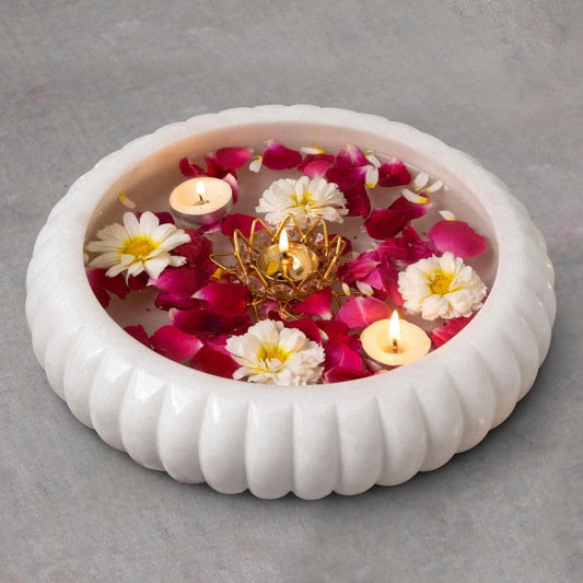Marble Lotus Urli – White Grandeur
